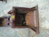 24-Inch Cleanout Bucket