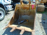 CAT Brand 60-Inch Excavator Bucket