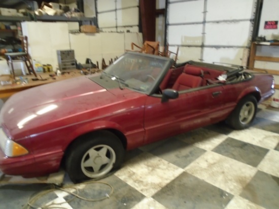 **Absolute** 1993 Ford Mustang Convertible