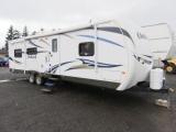 2011 KEYSTONE OUTBACK SUPERLITE 33' TRAVEL TRAILER