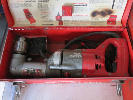 MILWAUKEE 120V RIGHT ANGLE DRILL W/CASE