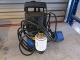 CHICAGO ELECTRIC 1/2 HP 120V SUBMERSIBLE PUMP