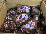 BOX OF SNICKERS CANDY FUN SIZE BAGS