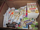 BOX PAYDAY, SNICKERS, M&M'S CANDIES