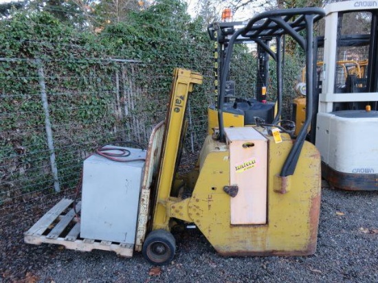 YALE ESCO30G4T071 ELECTRIC FORKLIFT