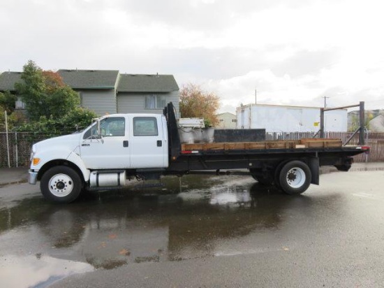 2011 FORD F750 XL SD CREW CAB 20' STAKE SIDE FLATBED *TRUE MILES UNKNOWN