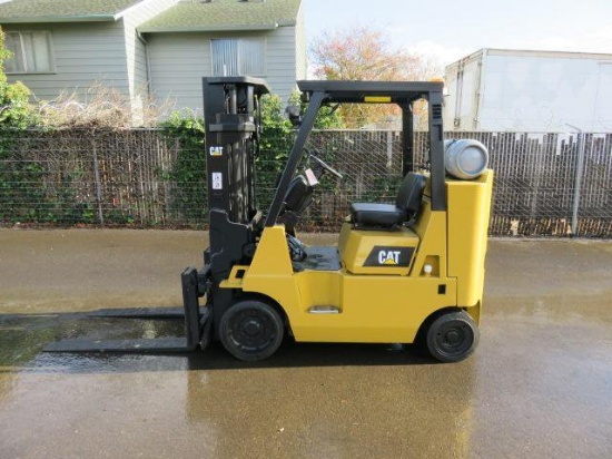 CATERPILLAR GC40K-STR BOX CAR FORKLIFT