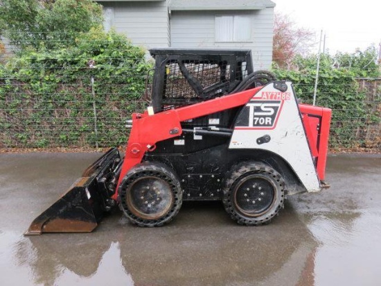 TAKEUCHI TS70R SKID STEER