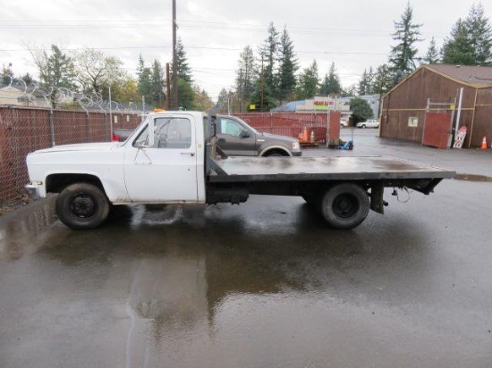1983 GMC SIERRA 3500 12' FLATBED TRUCK