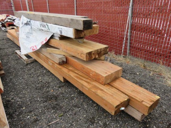 LOT OF ASSORTED LUMBER & GLUE LAMS