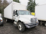 2013 INTERNATIONAL 3500 26' BOX TRUCK *TOWED-IN - NON-RUNNING, *OREGON SALVAGE CERTIFICATE - TOTALED