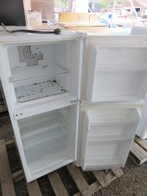 Kenmore Compact 4 8 C F Rt Swing Double Door Refrigerator Freezer