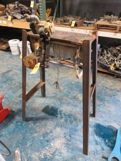 BEEBEE BROS INC PNEUMATIC WINCH MOUNTED ON STEEL STAND