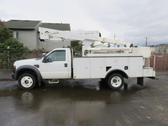 2008 FORD F550 XL 4X4 BUCKET TRUCK