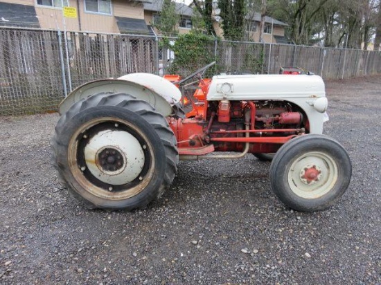 FORD 8N TRACTOR *RUNNING CONDITION UNKNOWN