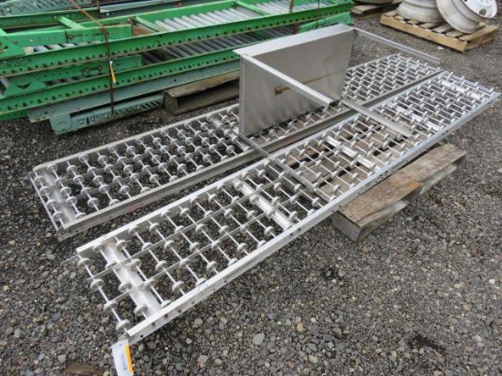 (2) 10' ALUMINUM RAPID-WHEEL CONVEYOR SECTION W/STAINLESS STEEL END TABLE