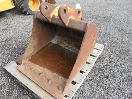WOODS 28'' DIGGING BUCKET