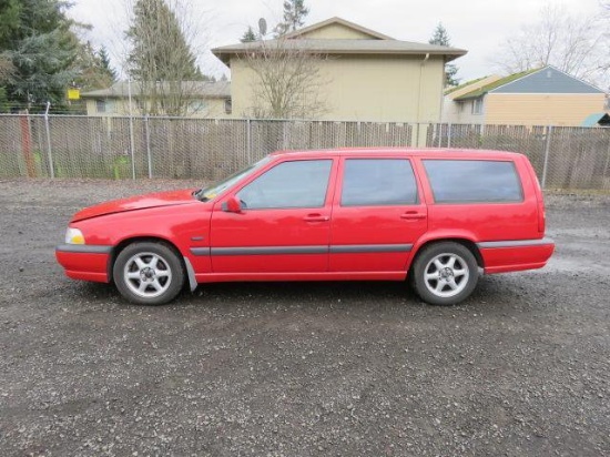 1998 VOLVO V70 WAGON *BRANDED TITLE - TOTALED RECONSTRUCTED