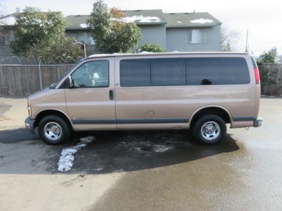 1998 CHEVROLET 1500 EXPRESS PASSENGER VAN