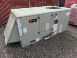 TRANE YHC060F4RLA ROOFTOP AIR CONDITIONEER