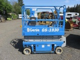 GENIE GS-1930 SCISSOR LIFT *NON-RUNNING - NO BATTERIES