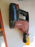 HILTI TE 7-A ROTO HAMMER, (1) BATTERY, NO CHARGER