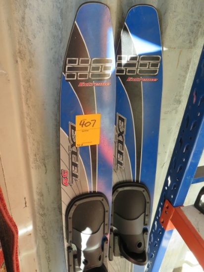 PAIR OF HO EXTREME EXCEL 59 WATERSKIS
