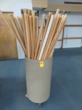 ASSORTED WOOD DOWELS