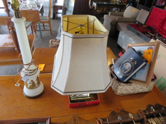 (2) LAMPS, PICTURE FRAMES & ASSORTED DECOR