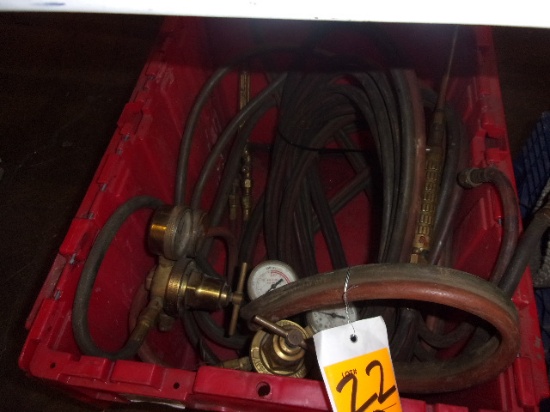 TOTE W/ASSORTED OXYGEN/ACETYLENE HOSE & GAUGES