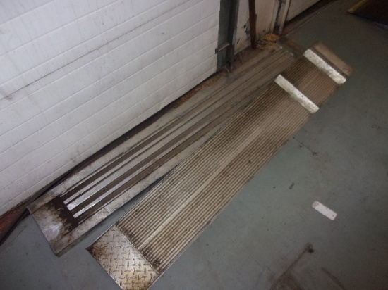 (2) ALUMINUM RAMPS