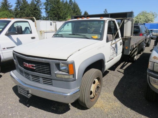 2001 GMC 3500HD UTILITY FLATBED TRUCK *LOST TITLE APPLICATION - TITLE MUST BE APPLIED FOR IN OREGON