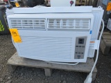 GE 6000 BTU AIR CONDITIONER