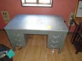 METAL DESK