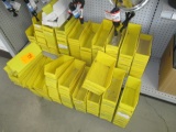 LOT OF PLASTIC PARTS TRAY