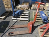 BT L2000 HYDRAULIC PALLET JACK