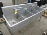 STAINLESS STEEL 4 BASIN COMMERCIAL SINK W/ (2) FAUCETS