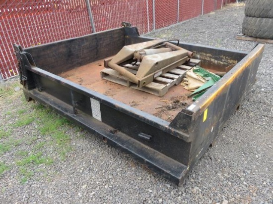 2/3 YARD STEEL DUMP BOX W/ HARSH HOIST