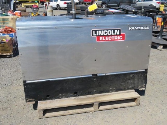 LINCOLN ELECTRIC VANTAGE 400 DIESEL POWERED WELDER/GENERATOR