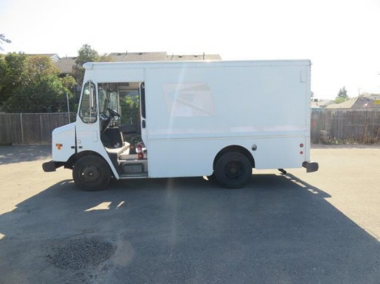 2004 WORKHORSE P42 STEP VAN