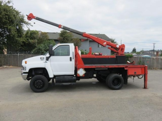 2007 CHEVROLET C5500 FLATBED CRANE TRUCK