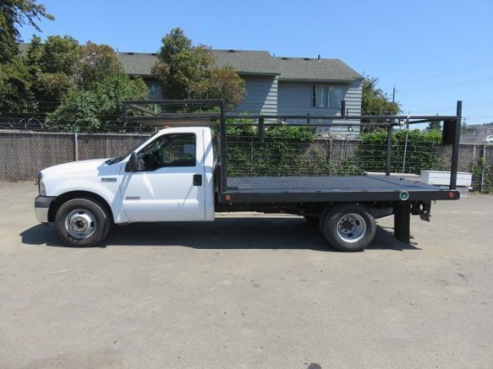 2006 FORD F350 FLATBED PICKUP