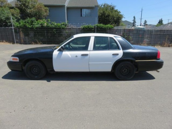 2001 FORD CROWN VICTORIA