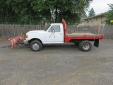 1990 FORD F350 4X4 FLATBED W/ WESTERN SNOW PLOW (*PLOW OPERATES INTERMITTENTLY)