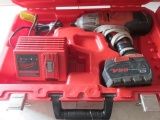 MILWAUKEE 28V 1/2'' DRIVE ELECTRIC IMPACT W/ CASE & CHARGER