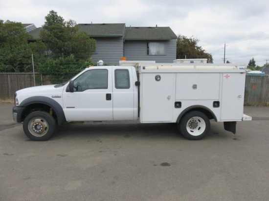 2007 FORD F-550 EXTENDED CAB UTILITY TRUCK