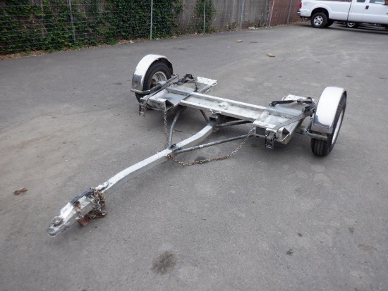 (UNKNOWN MAKE) SINGLE AXLE TOW DOLLY