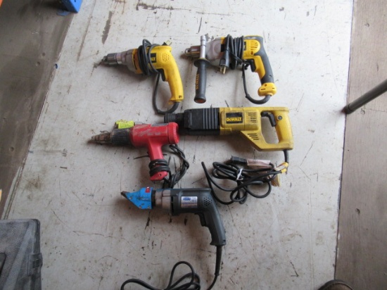 LOT OF KETT POWER SHEAR MDL#: KD-440, (2) DEWALT 1/2'' VSR DRILLS, DEWALT D