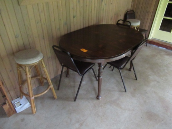 TABLE W/ (4) CHAIRS & (2) STOOLS