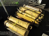 (2) LOTS OF ASSORFTED HYDRAULIC CYLINDERS